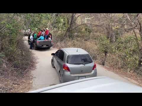 Recorrido de aldea el zapote hacia san Jacinto en el funeral de yenson Antonio Ventura ramos ￼