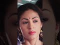அடுத்த Stop குள்ள எவ்ளோ அமுக்க முடியுமோ 