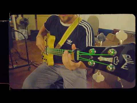 "Komans'man" - The Smoogies (People Music)