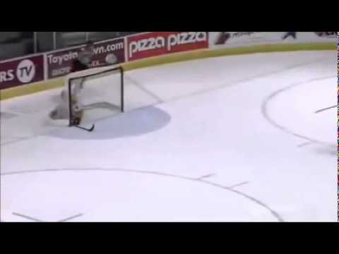 226 - Quem disse que não existe golaço no Hóquei no gelo