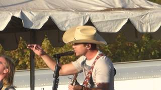 Sing it to Me: Dustin Lynch 8.15.15 (Brownsville, OR)