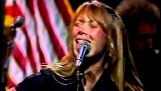 Sissy Spacek & Levon Helm-He's Walking Away