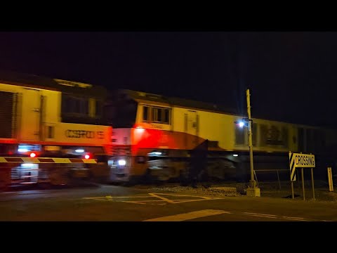 9721V SCT down "Dooen Express" (CSR009, CSR015), Melbourne to Dooen, 2215, 12/1/25, Ararat West VIC