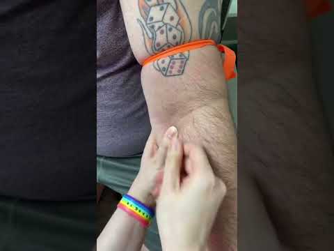 Rolling Veins - The Best Place to Start an IV in the hand: Clinical Skills | @LevelUpRN