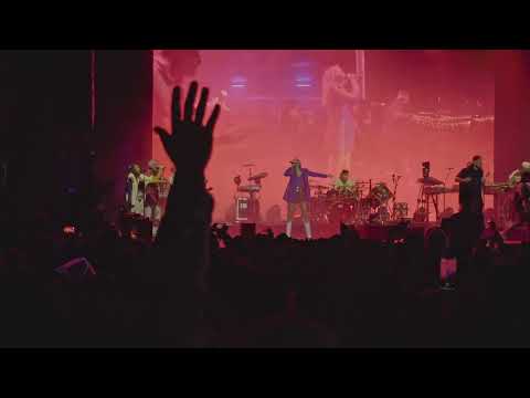 Kaylee Bell - LIVE with Jelly Roll, Strummingbird Perth 2025.