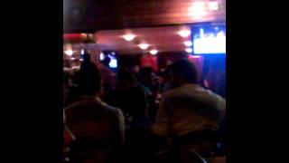 preview picture of video 'Taty cirelli cantando no Bar do Bud na Barra da Tijuca'