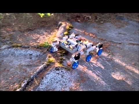 rocker bogie rover - outdoor testing - picaxe 28x2 - robot elettronica 2013