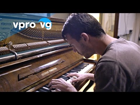 Pieter de Graaf - Hide and Seek (live @Kytopia Utrecht)