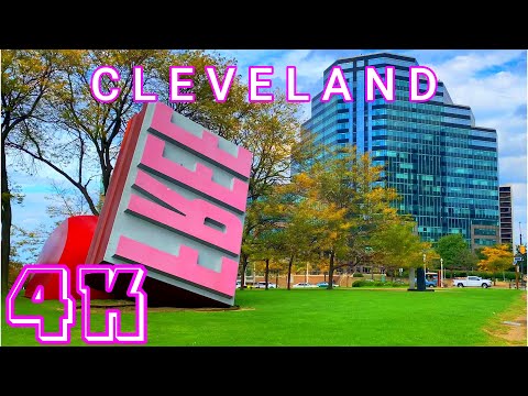 Downtown Walk on a Windy Day, Cleveland USA 4K - UHD