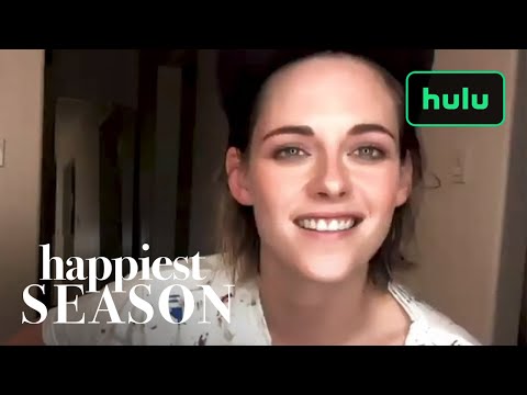 Hızlı Ateşli Sorular: Mackenzie Davis ve Kristen Stewart • En Mutlu Sezon • Bir Hulu Orijinali