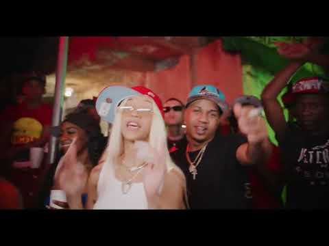 Treintisiete 3730 x La Demente 1212 - Un Malo & Medio 😈 - | Video Oficial