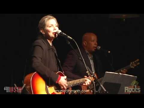 Nanci Griffith "Listen To The Radio"