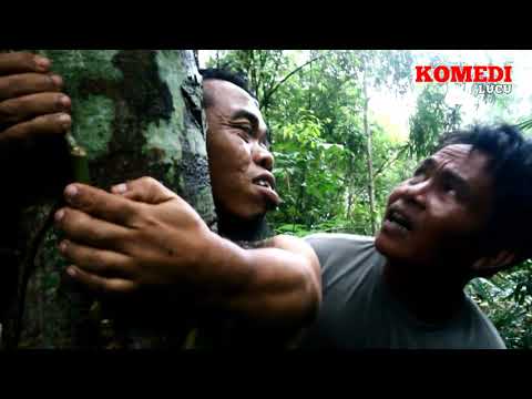 sarip-terjatuh-dari-pohon-sampai-patah-pinggang-gara-gara-naik-di-pohon-nagkakomedi-lucu