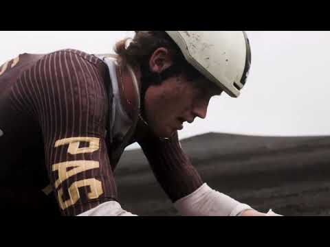 Riding Volcanoes & Crossing Rivers: The Rift Iceland