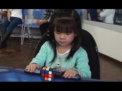 3 years old girl Rubik's Cube Solver :47 seconds