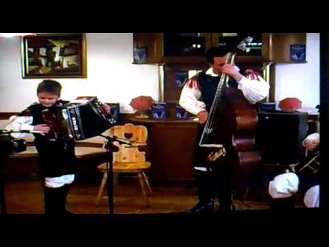 GAŠPER CESTNIK-Kmetič praznuje