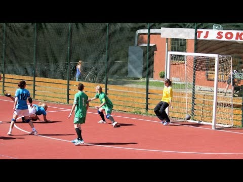 Podlázky: 90 let národní házené