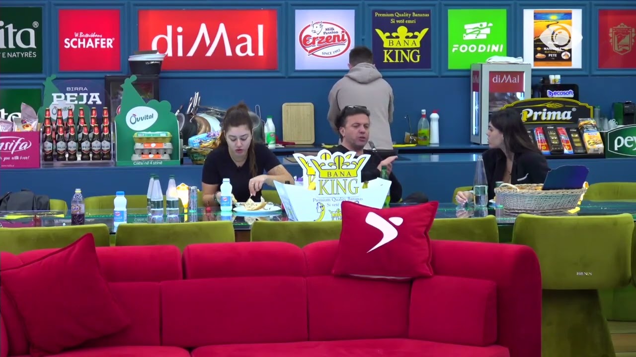 “Ajo do vëmendjen tënde”/ Livia bisedon me Laertin për Valbonën