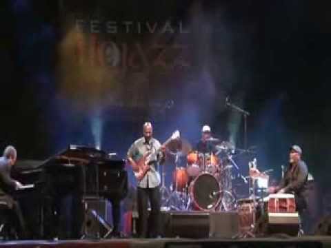 Concert Théatre de la Commune / by Roger Raspail.