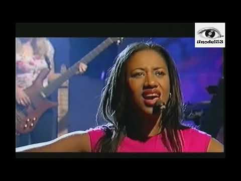 Mike Oldfield & Pepsi DeMacque- Moonlight Shadow (Live 1999)