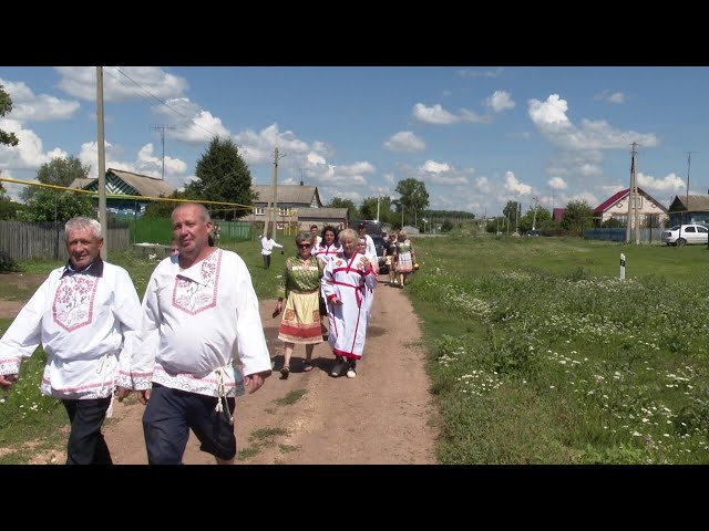 На этносвадьбе Гавриловых из Старых Челнов пела и плясала вся родня