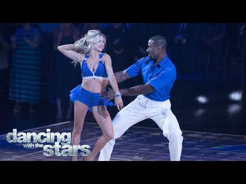 Calvin Johnson Jr. and Lindsay Arnold Cha Cha (Week 1) | Dancing With The Stars