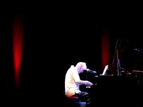 MY ROOM - Peter Hammill live in Gouveia Art Rock 2011