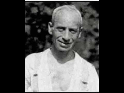 Mordechai Gebirtig Yiddish song (1)