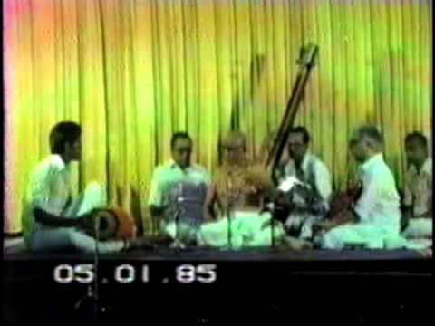 Semmangudi Srinivasa Iyer 1985_02 Thathva Jeevathvam - Keeravani_5m 55s