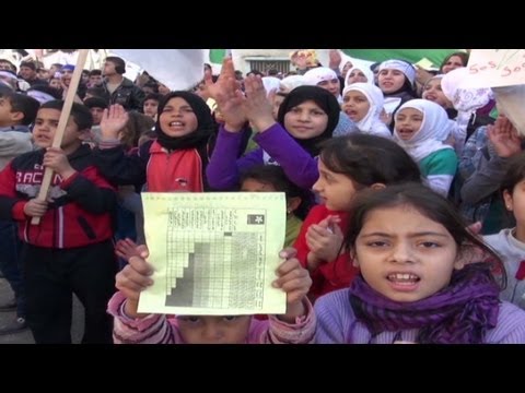 Syrian regime weakens in the face of protests