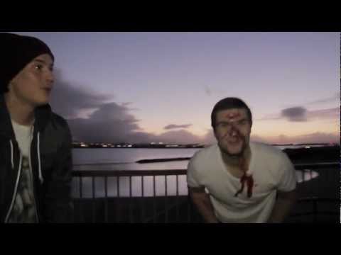 12:00 - Einn i heiminum