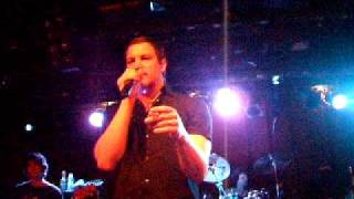 CANDLEBOX 6-22-09 @ the Paradise Boston "How does it feel" (UPCLOSE)