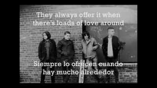 No buses - Arctic Monkeys Subs (Español/Inglés)