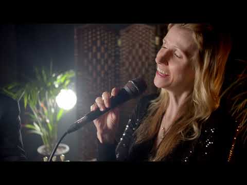 Hugh turner guitar tuition video.