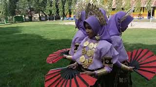 Download lagu TARI TULOLONNA SULAWESI. SANGGAR RIO RENNU SMAN 12 WAJO mp3