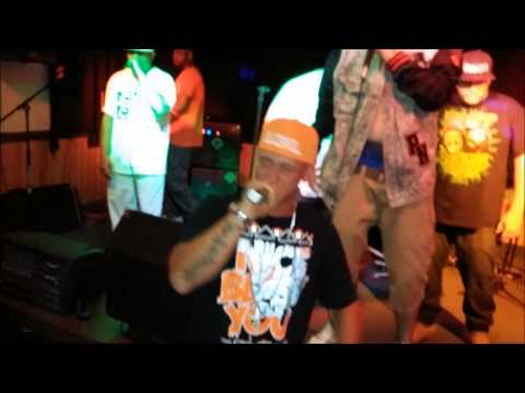 Blazewell & Skitzo Flowz @ The V-Pub on 5/31/14