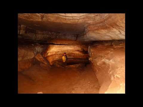 Fontaine del moussu , Grottes et Gouffres du Lot