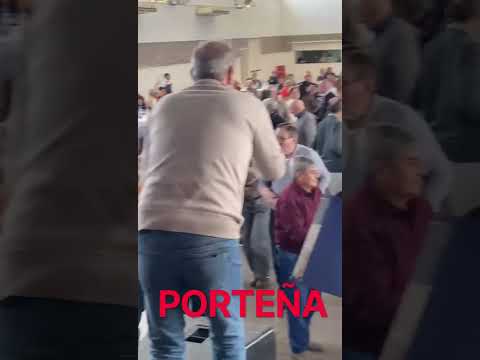 Gran ALMUERZO Y BAILE en PORTEÑA!! Con gran marco de público!! Gracias por acompañarnos!!