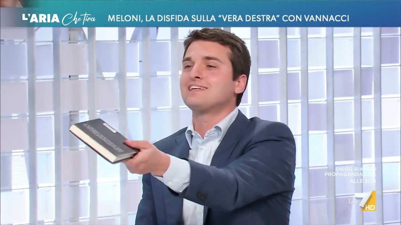 Scontro tra Francesco Giubilei e Mirella Serri: "Anche Meloni è razzista?", "Certo! Forse hai ...