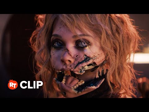 M3GAN 2.0 Movie Clip - M3GAN vs AMELIA (2025)