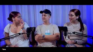 CUBANOS REACCIONAN a Las Tres Mujeres - Los Cadetes de Linares - (con Mely &amp; Jenny) - FELICIDADES🌲❤️