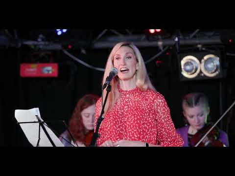 Òran na Cloiche | The Song ﻿of the Stone (The Renfrewshire Collection)