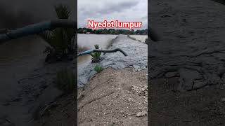 Download lagu mesin sedot lumpur, untuk mengangkat lumpur pembusukan di tambak empang #tambak #empang #mancing mp3