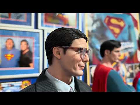 JND Studios dual  Clark Kent & Superman figures.