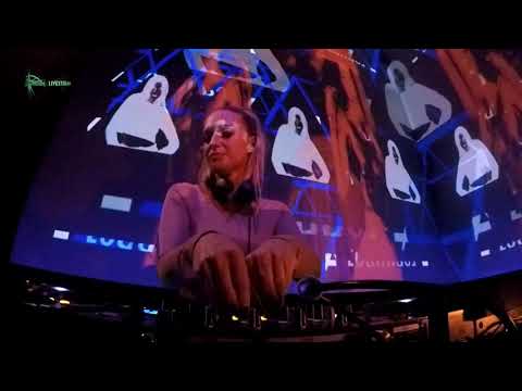 United We Stream | Denise Schneider at Harry Klein, Munich (Germany)