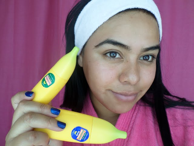Vídeo relacionado con TONYMOLY Magic Banana Hand Milk, 45ml - Crema de Manos Hidratante de Rápida Absorción para Manos Secas y Agrietadas, con Banana y Manteca de Karité, Cuidado de la Piel Coreano
