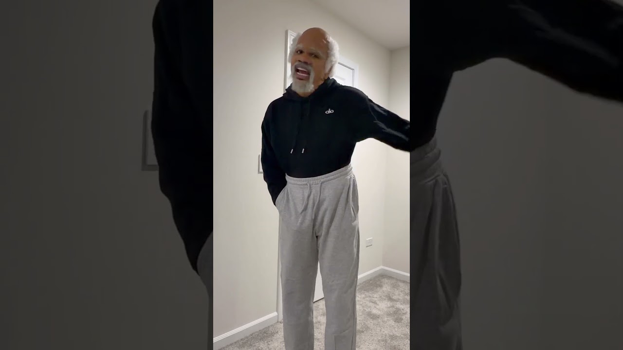 Merry Christmas Eve 😂😂😂😂