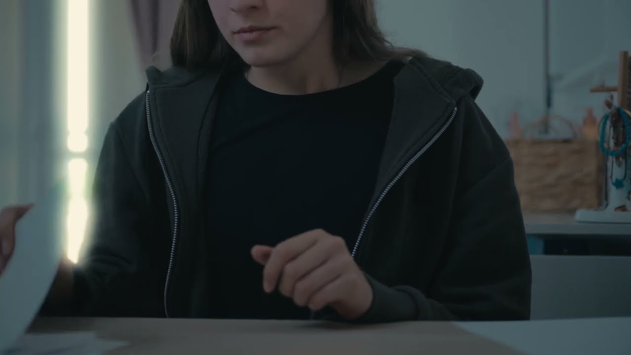 Miniature de la vidéo Bande annonce 1 - PLUS BAS QUE TERRE du film Plus bas que terre