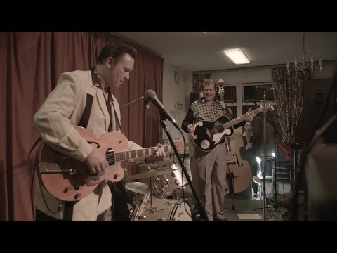 Johnny Bach And The Moonshine Boozers, Live, 2015