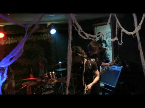 Grotesque Sexuality - 03 - Walls and Dreams - Stolen Grave Party